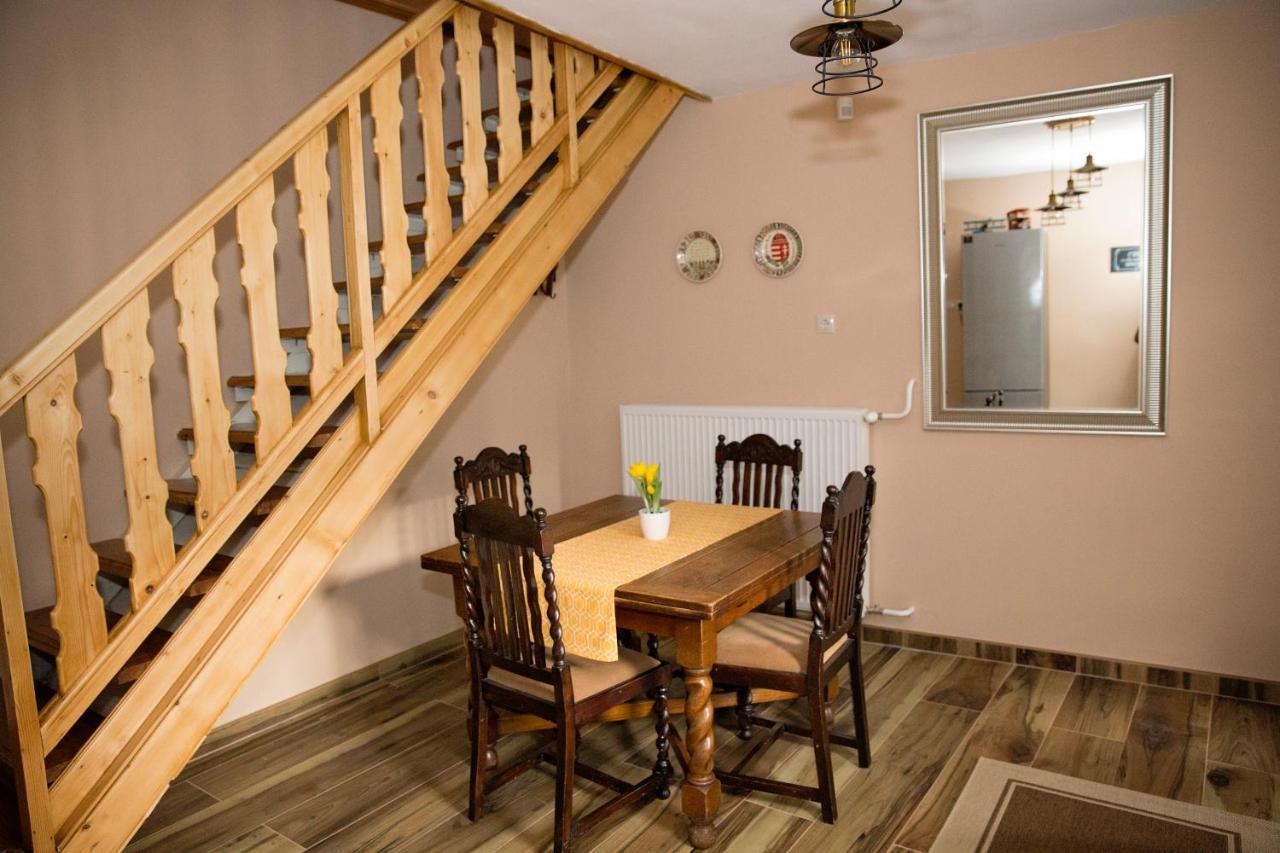 Antaloczy Vendeghaz Apartment Tokaj Bagian luar foto